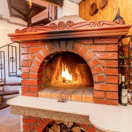 Kuca Za Odmor Villa.ris *